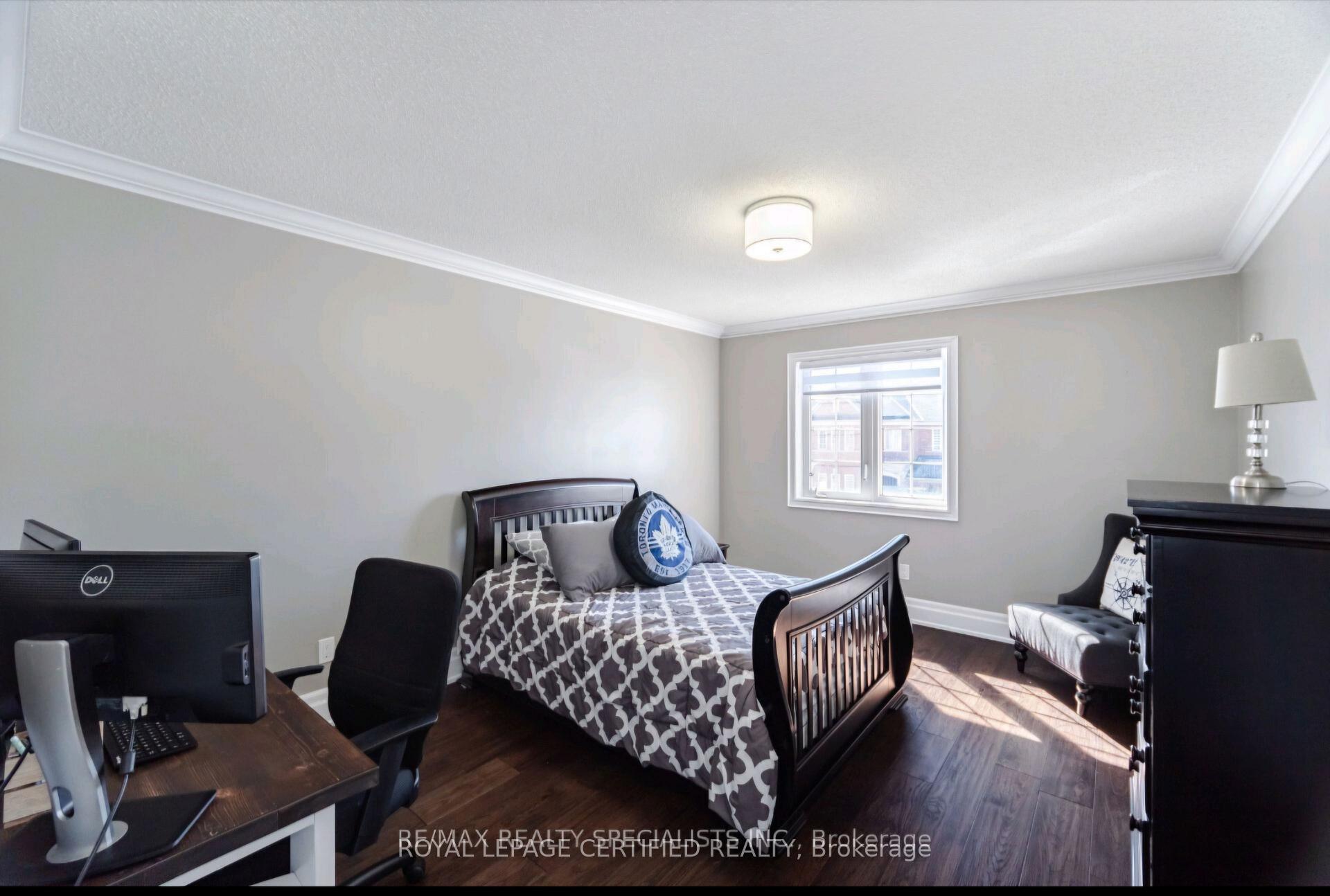 Photo 22 of 122 Teal Crest Circle, Brampton, Credit Valley — HOMEH