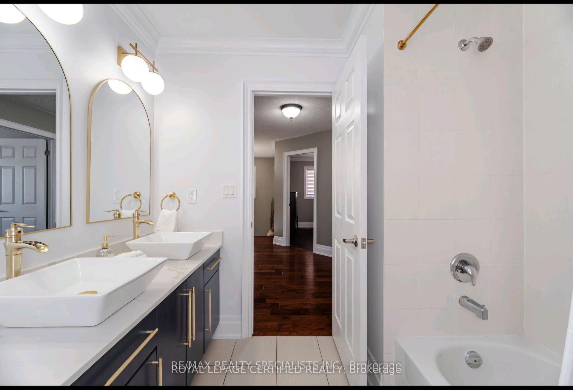Photo 29 of 122 Teal Crest Circle, Brampton, Credit Valley — HOMEH