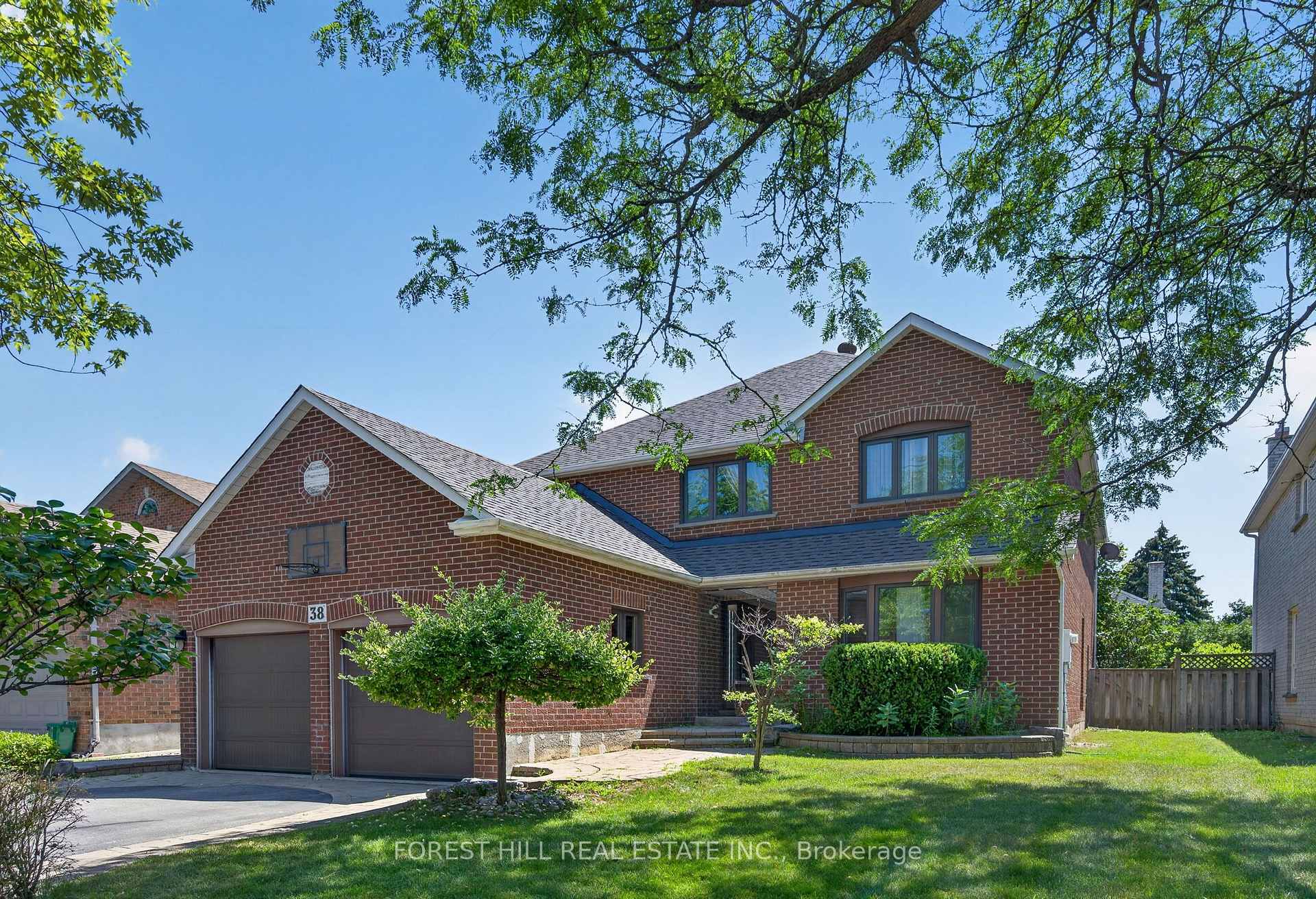 Photo 2 of 38 Crystal Drive, Richmond Hill, Mill Pond — HOMEH