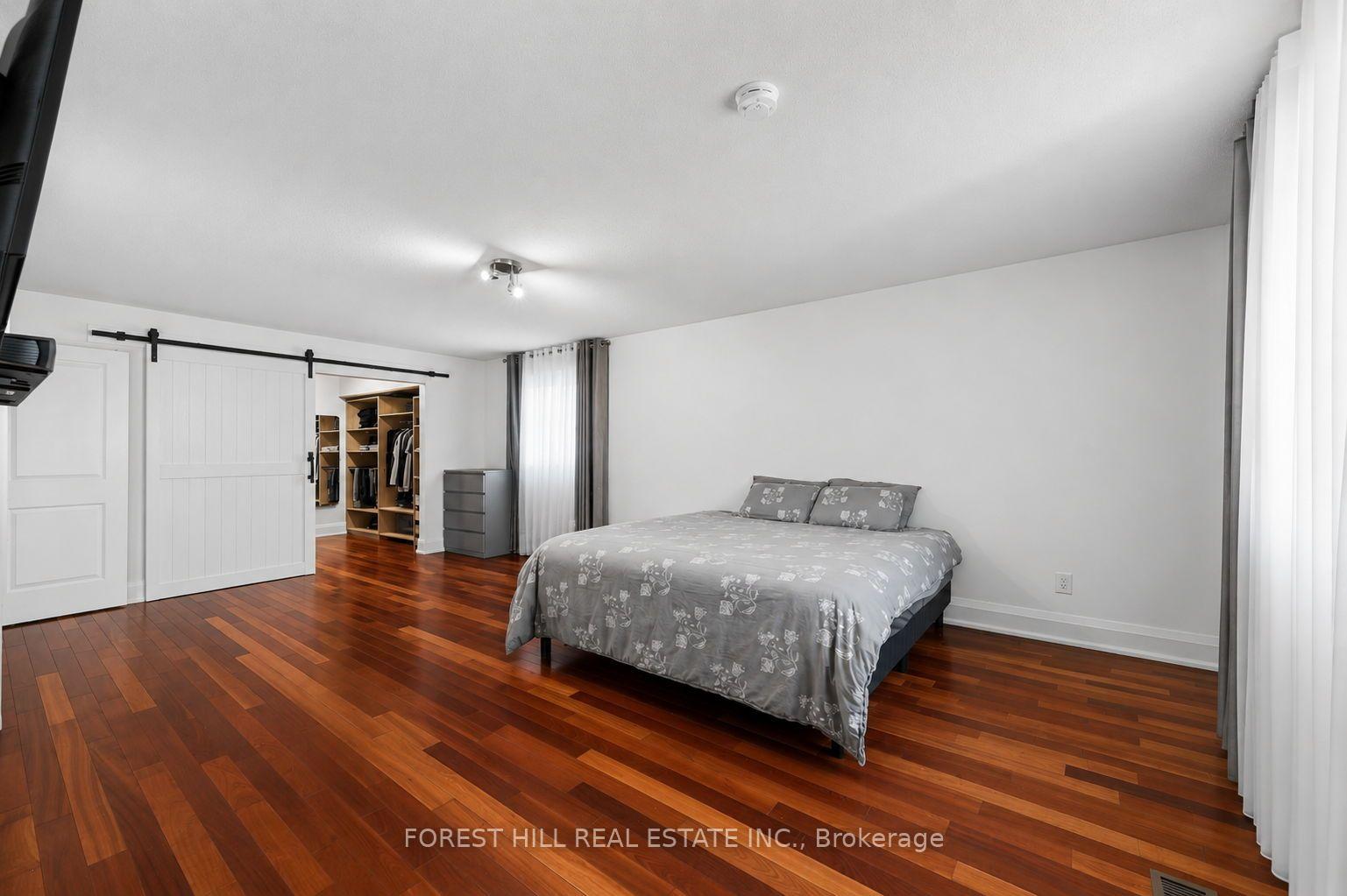 Photo 14 of 38 Crystal Drive, Richmond Hill, Mill Pond — HOMEH