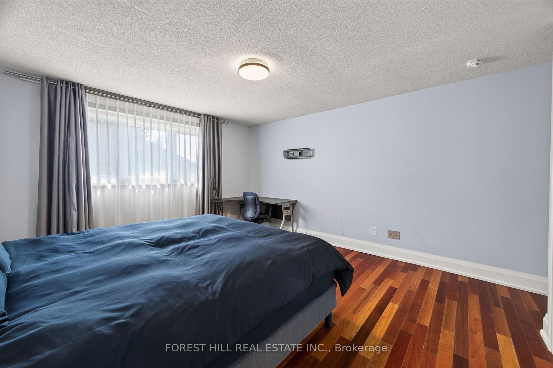 Photo 22 of 38 Crystal Drive, Richmond Hill, Mill Pond — HOMEH