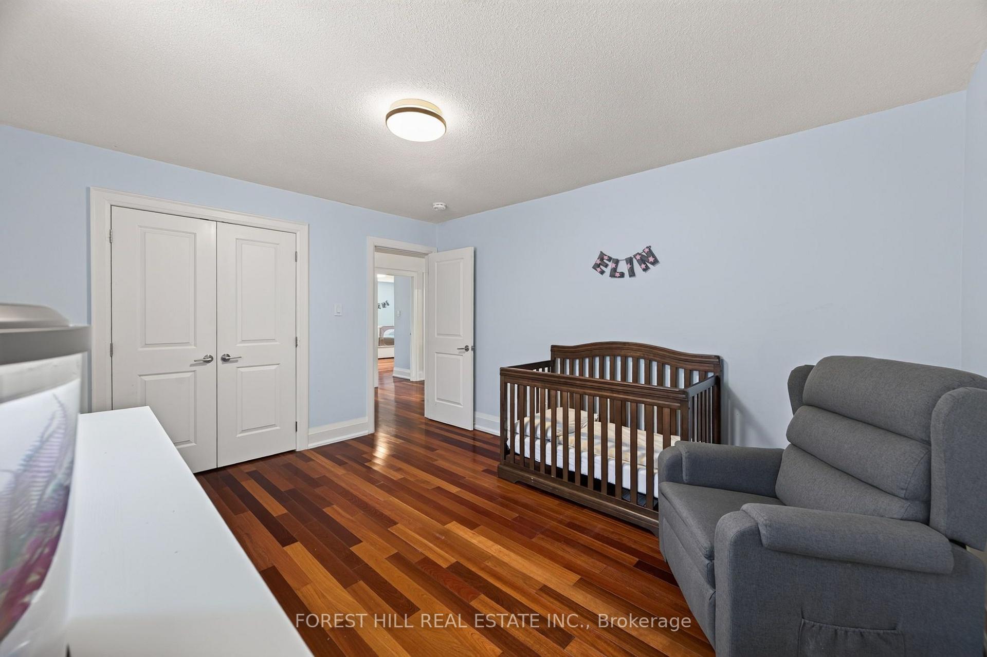 Photo 24 of 38 Crystal Drive, Richmond Hill, Mill Pond — HOMEH
