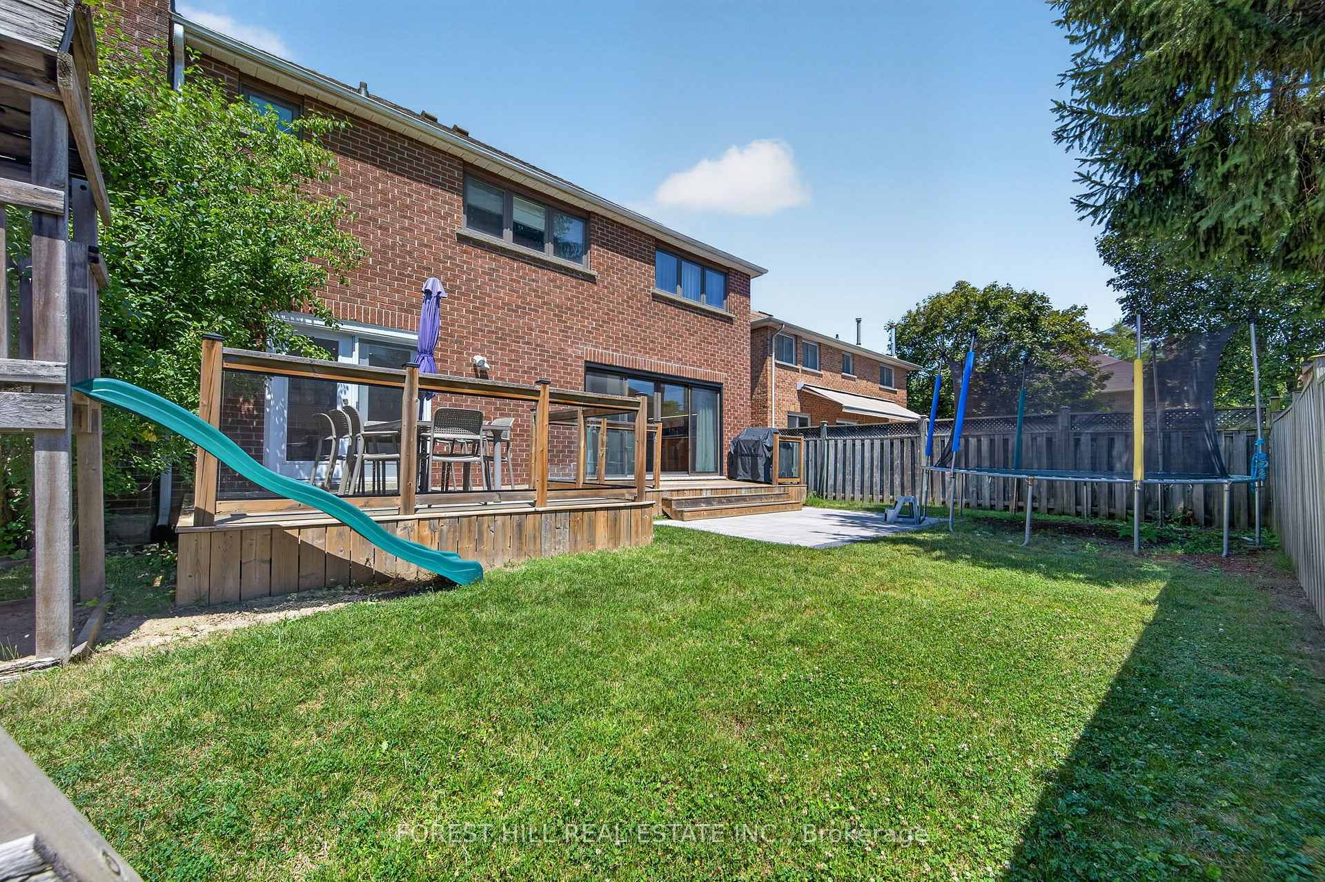 Photo 35 of 38 Crystal Drive, Richmond Hill, Mill Pond — HOMEH