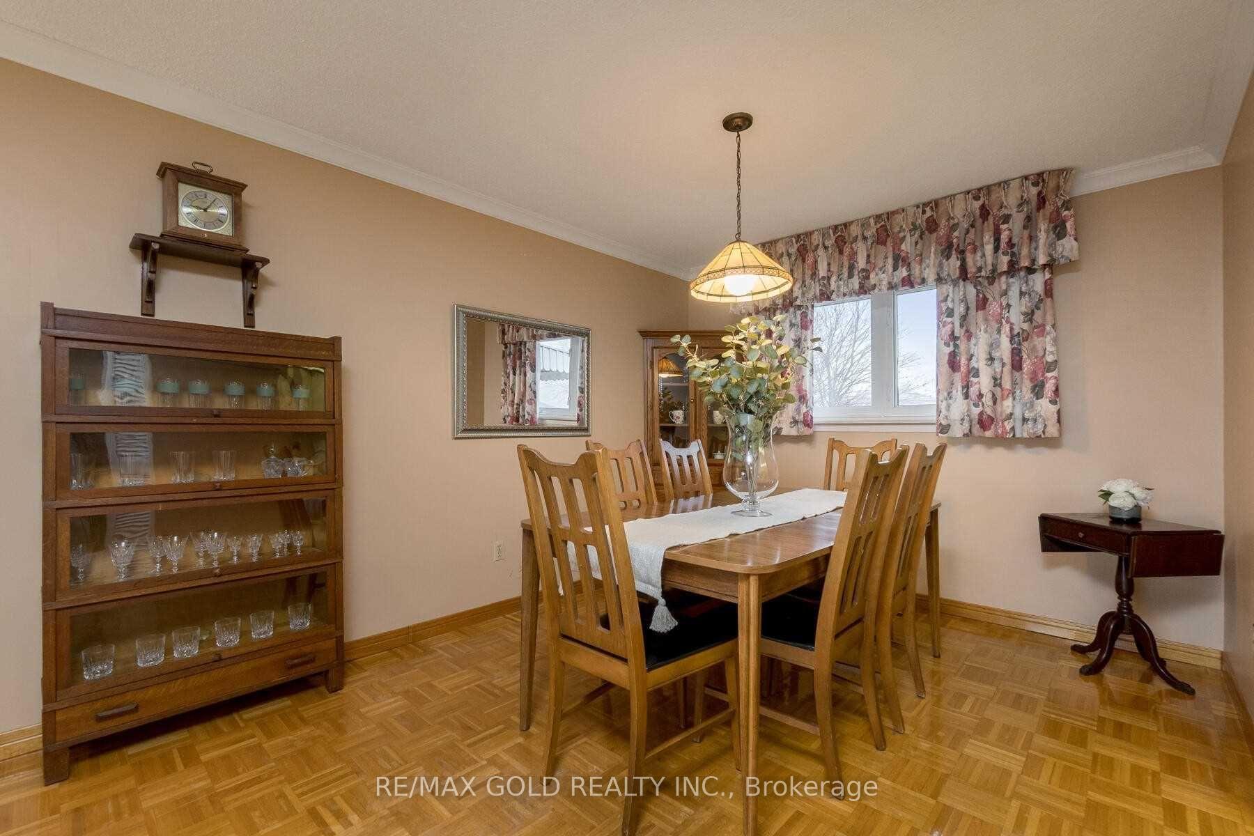 Photo 8 of 32 Glenforest Road, Brampton, Northgate — HOMEH