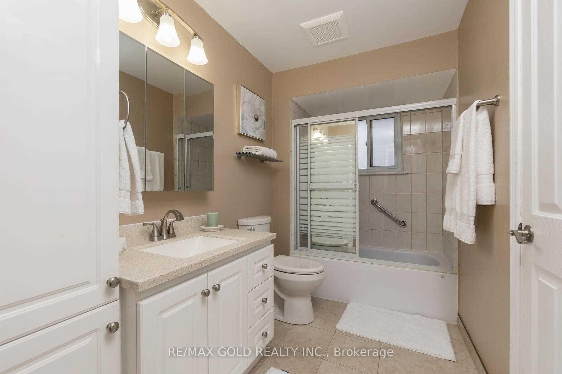 Photo 13 of 32 Glenforest Road, Brampton, Northgate — HOMEH