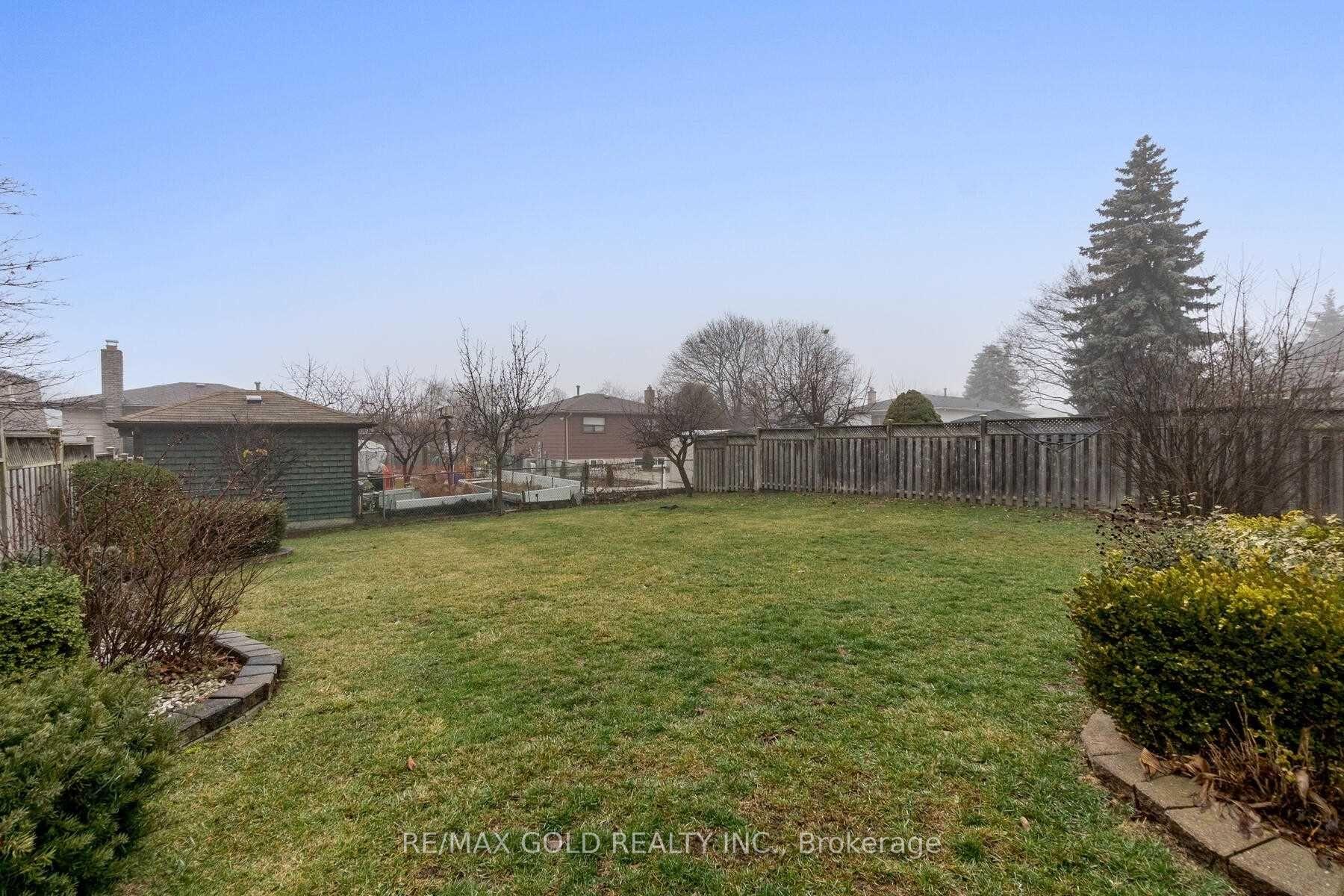 Photo 20 of 32 Glenforest Road, Brampton, Northgate — HOMEH