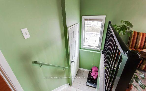 Photo 7 of Unit Upper, 2538 Weston Road, North York, Humberlea-Pelmo Park — HOMEH