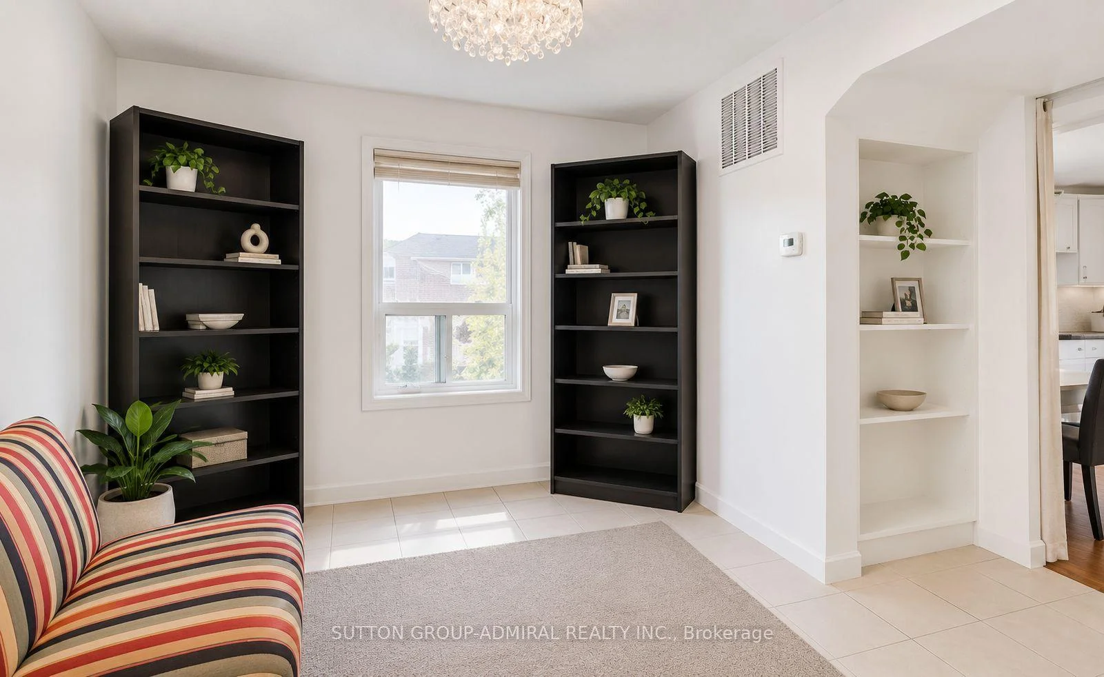 Photo 6 of Unit Upper, 2538 Weston Road, North York, Humberlea-Pelmo Park — HOMEH