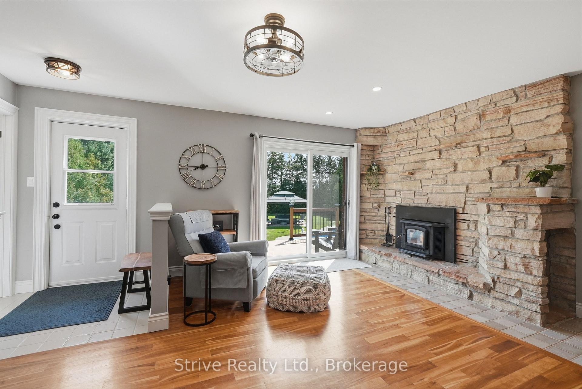 Photo 17 of 1068 Telecom Road, Kawartha Lakes, Manvers — HOMEH
