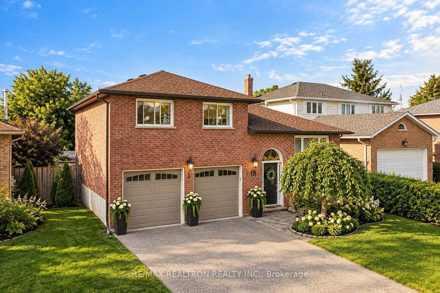 Photo 33 of 18 Castille Crescent, Georgina, Keswick South — HOMEH