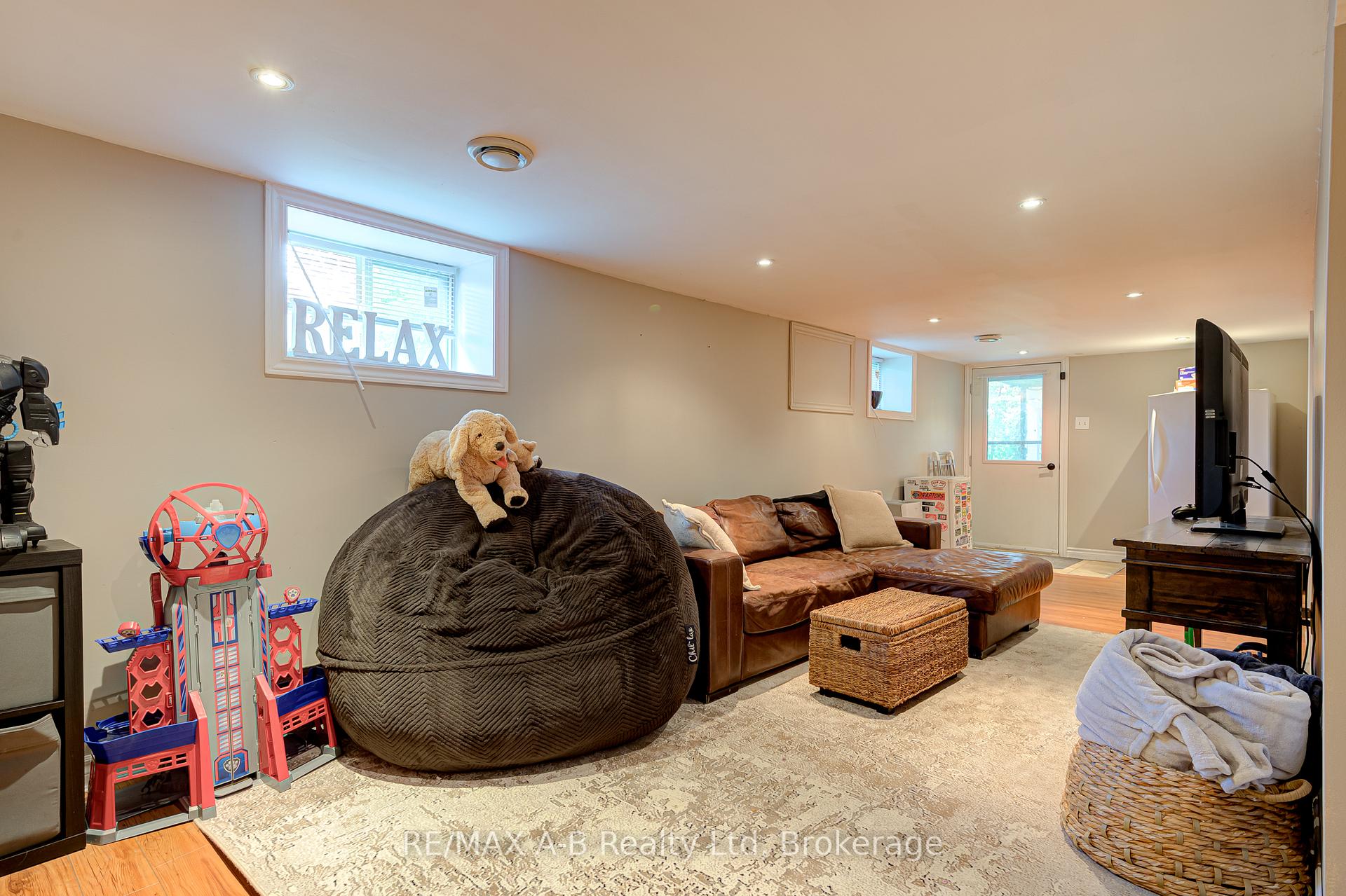 Photo 36 of 77 Blanshard Street, West Perth, Mitchell — HOMEH