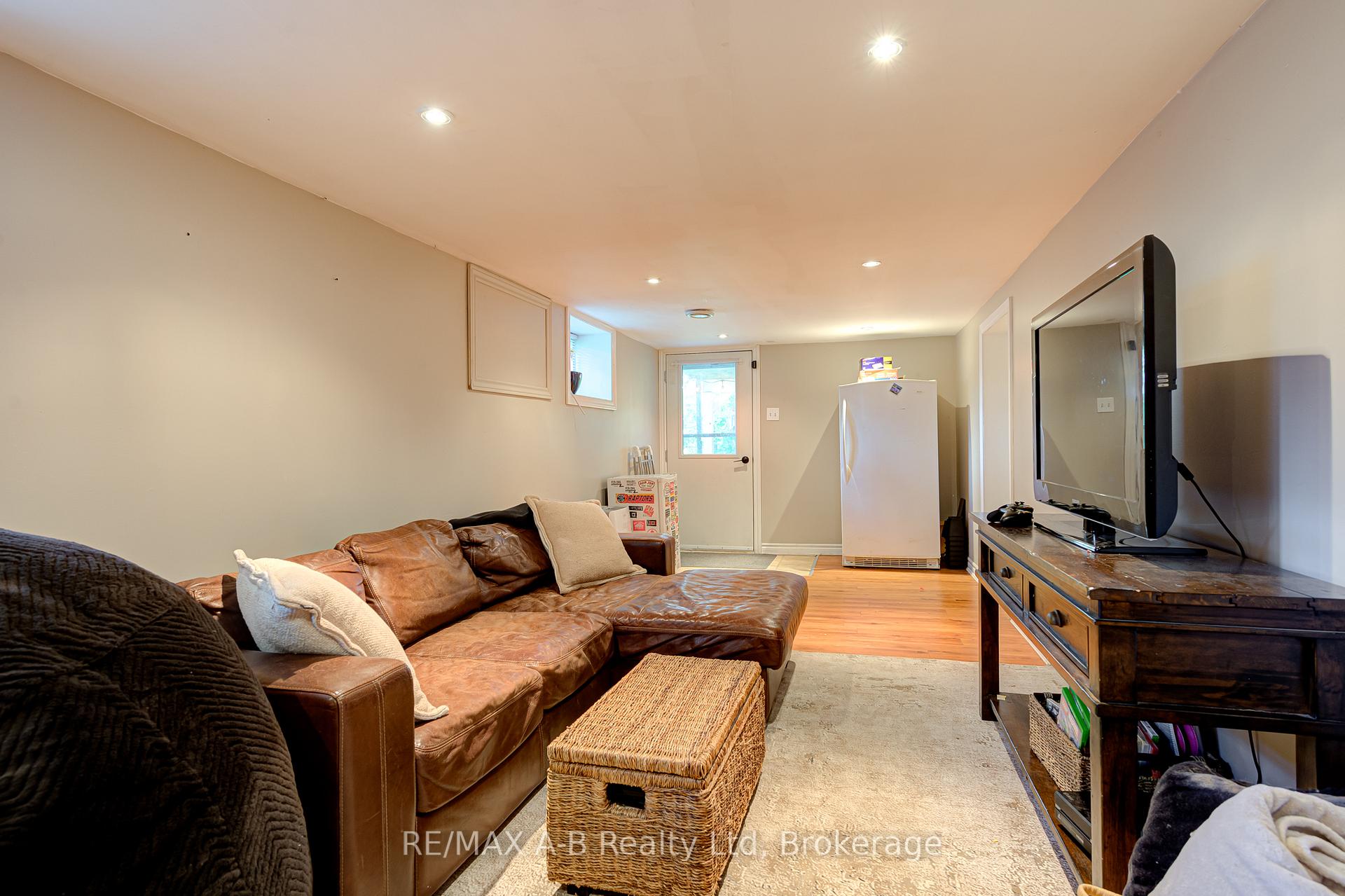 Photo 37 of 77 Blanshard Street, West Perth, Mitchell — HOMEH