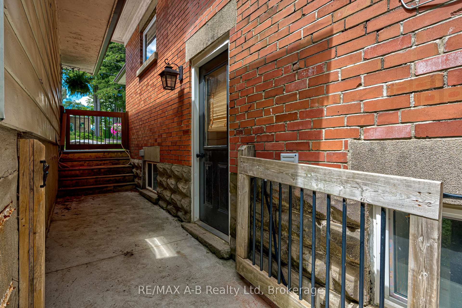 Photo 41 of 77 Blanshard Street, West Perth, Mitchell — HOMEH