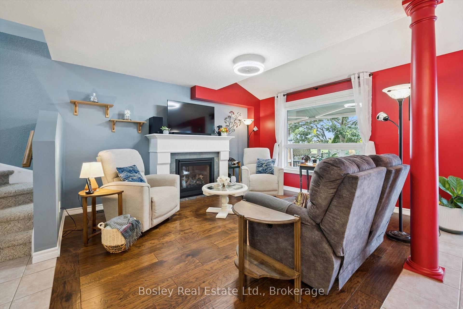 Photo 17 of 292 Millburn Boulevard, Centre Wellington, Fergus — HOMEH