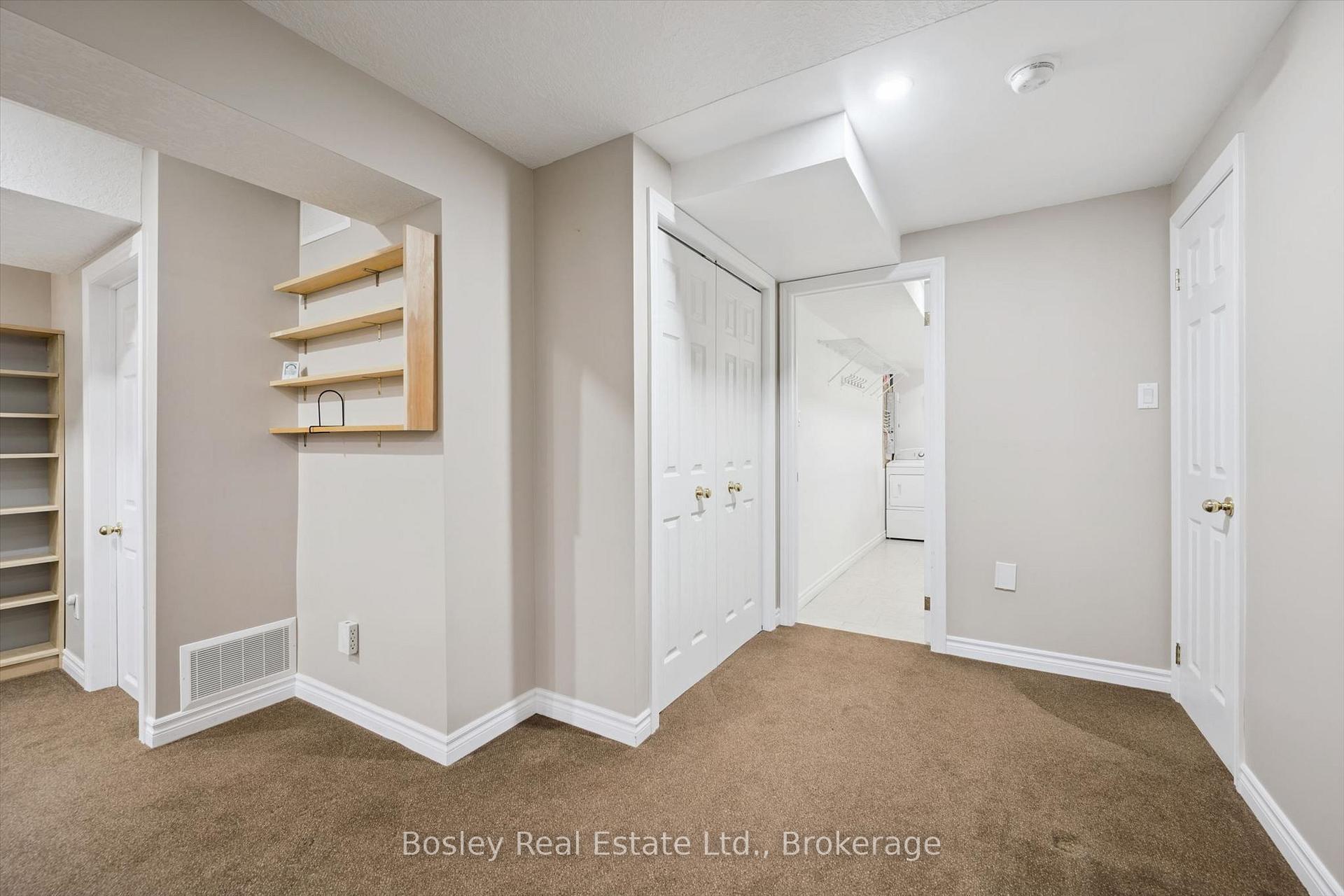 Photo 32 of 292 Millburn Boulevard, Centre Wellington, Fergus — HOMEH