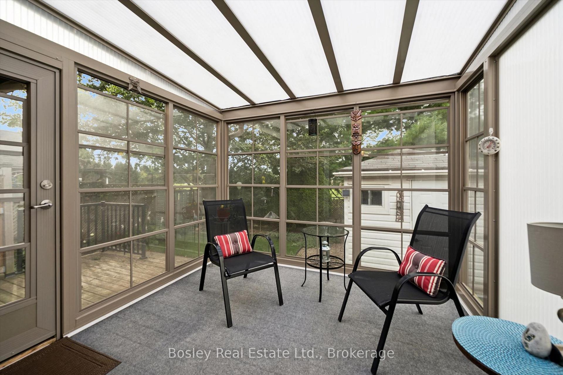 Photo 34 of 292 Millburn Boulevard, Centre Wellington, Fergus — HOMEH