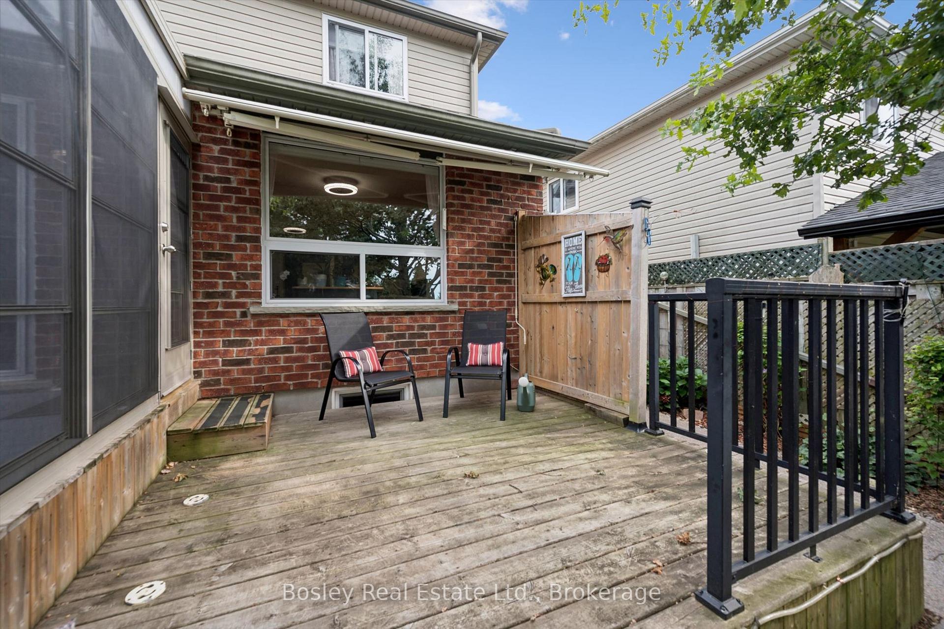 Photo 36 of 292 Millburn Boulevard, Centre Wellington, Fergus — HOMEH