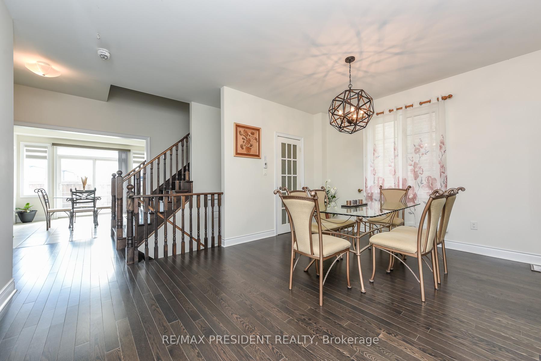 Photo 11 of 19 Jaypeak Road N, Brampton, Toronto Gore Rural Estate — HOMEH