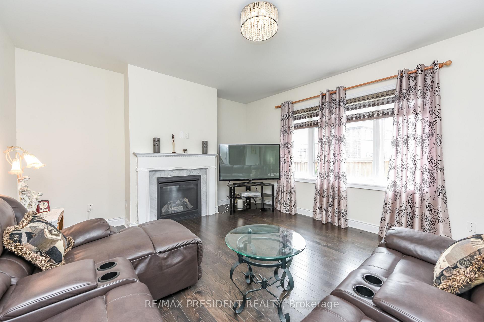 Photo 16 of 19 Jaypeak Road N, Brampton, Toronto Gore Rural Estate — HOMEH