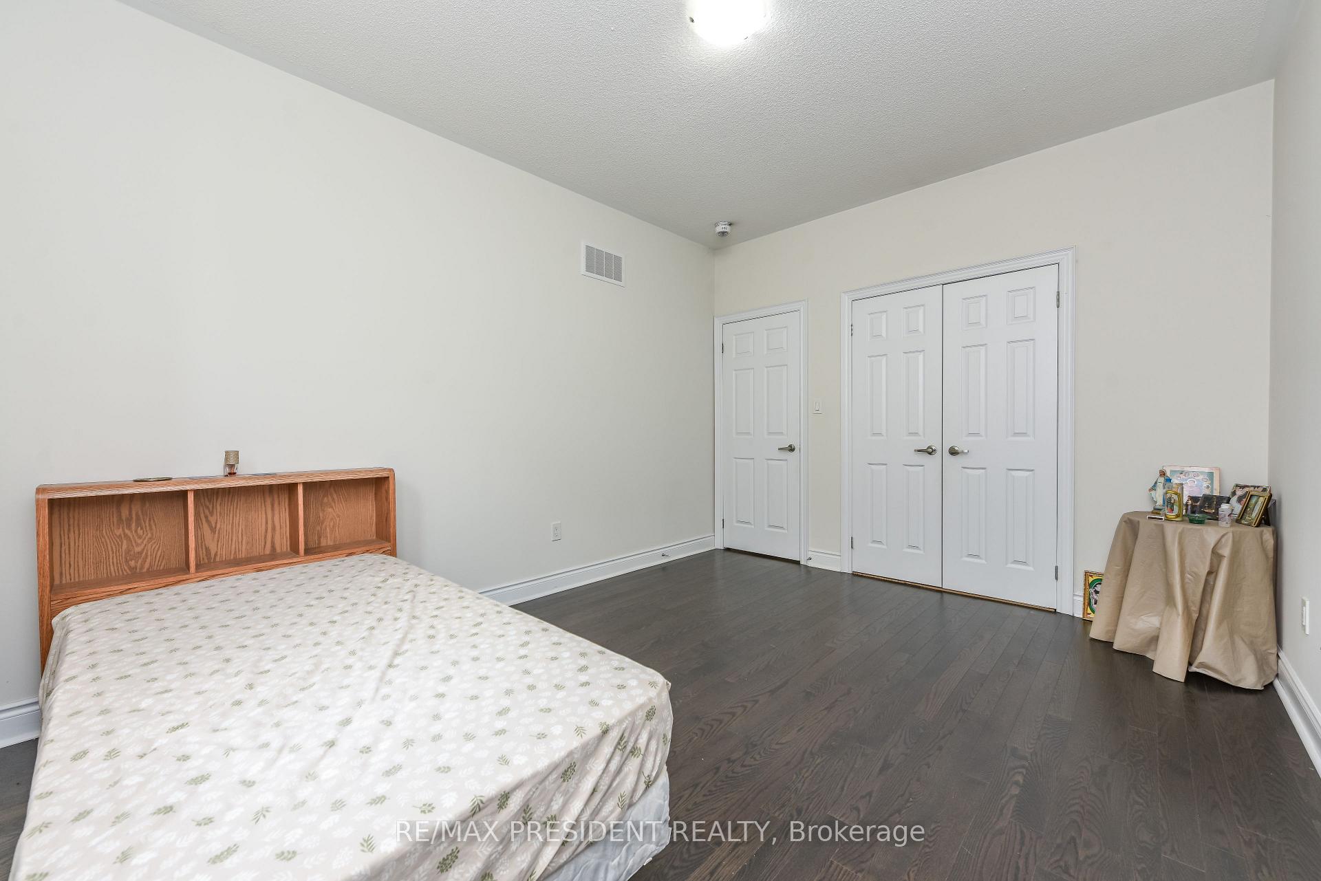 Photo 26 of 19 Jaypeak Road N, Brampton, Toronto Gore Rural Estate — HOMEH