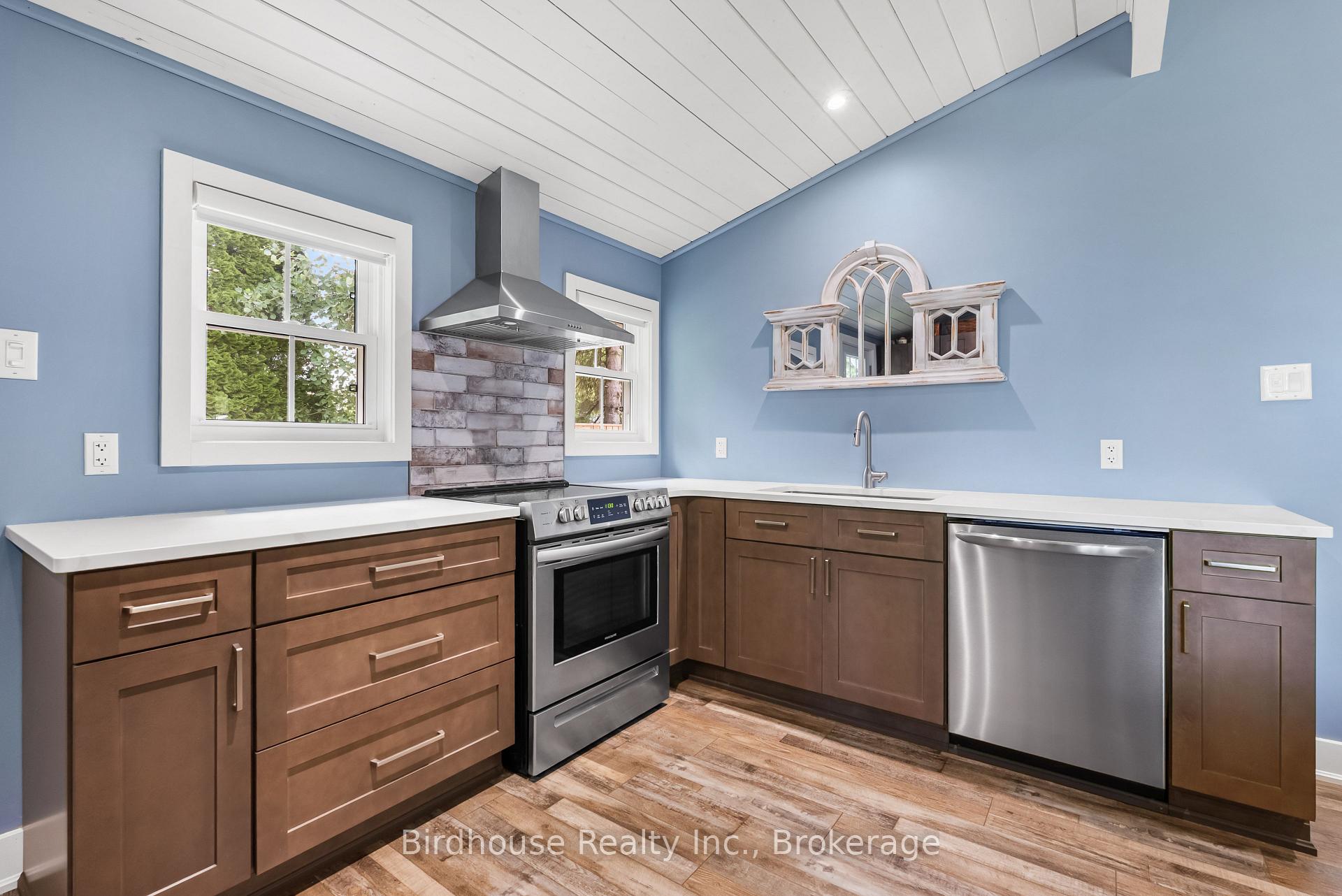 Photo 12 of 29 Goodman Road, Kawartha Lakes, Fenelon Falls — HOMEH