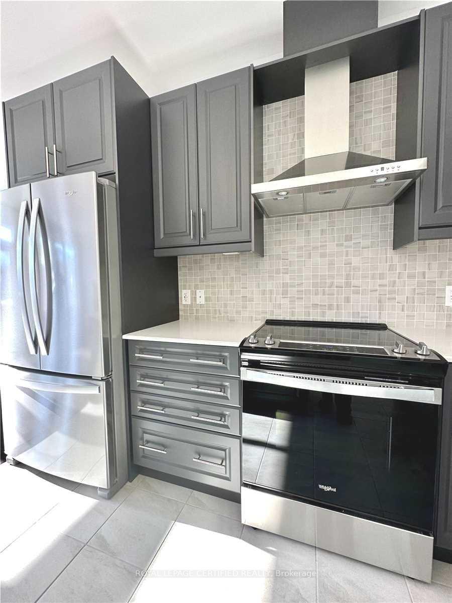 Photo 11 of 30 Periwinkle Road, Springwater, Midhurst — HOMEH