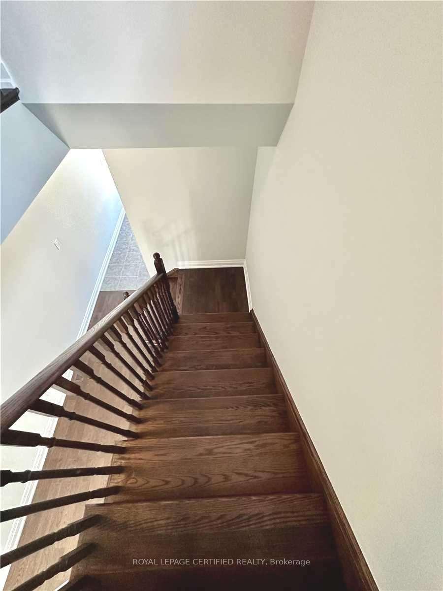 Photo 14 of 30 Periwinkle Road, Springwater, Midhurst — HOMEH
