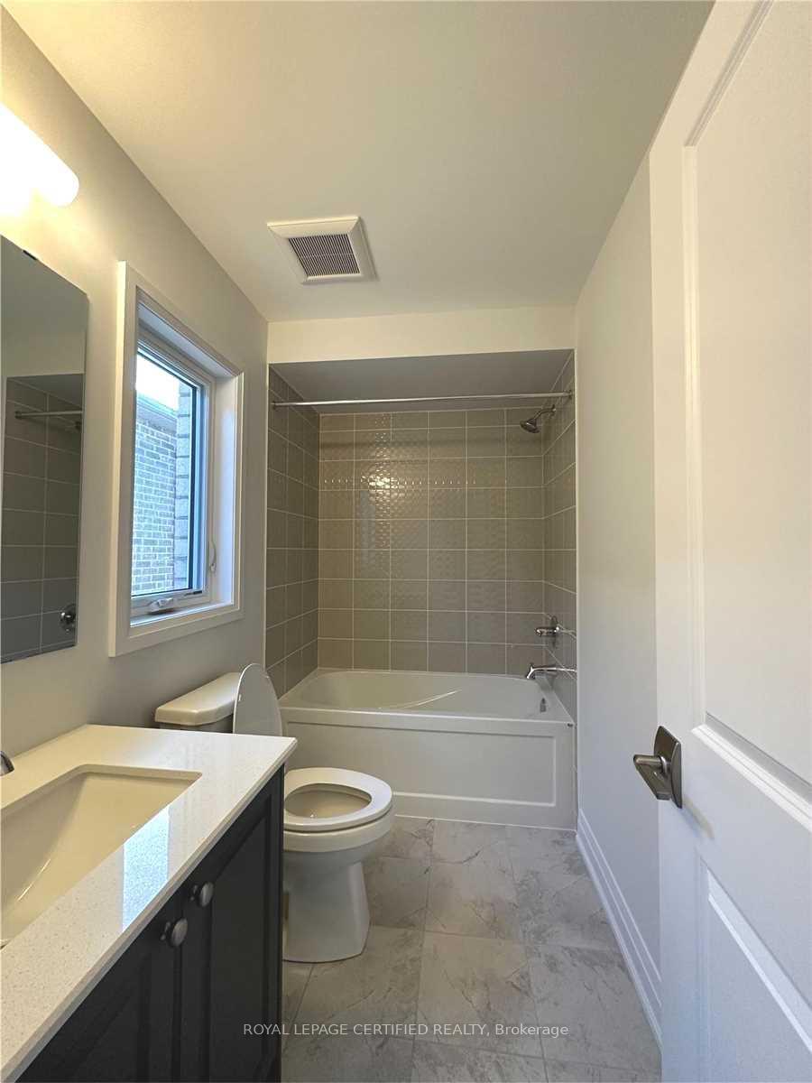 Photo 21 of 30 Periwinkle Road, Springwater, Midhurst — HOMEH