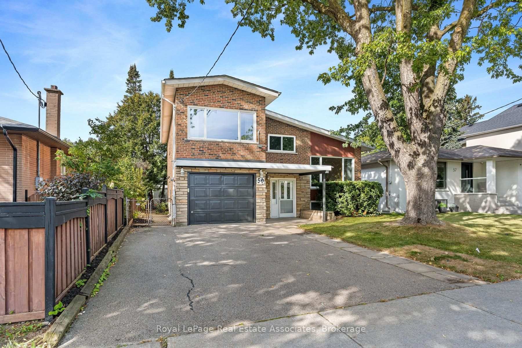 Photo 2 of 59 Alanmeade Crescent, Etobicoke, Islington-City Centre West — HOMEH