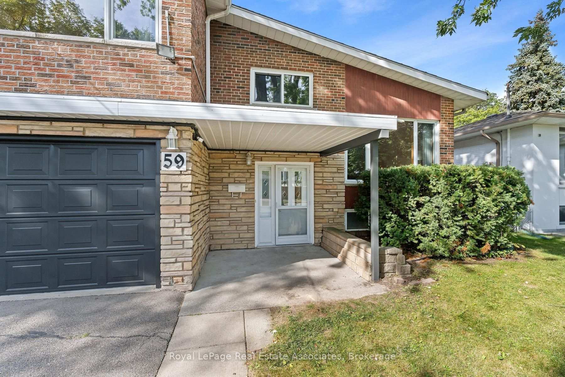 Photo 4 of 59 Alanmeade Crescent, Etobicoke, Islington-City Centre West — HOMEH