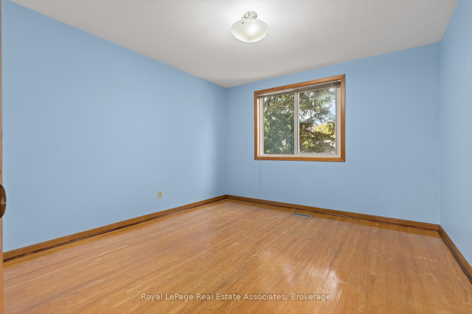 Photo 22 of 59 Alanmeade Crescent, Etobicoke, Islington-City Centre West — HOMEH
