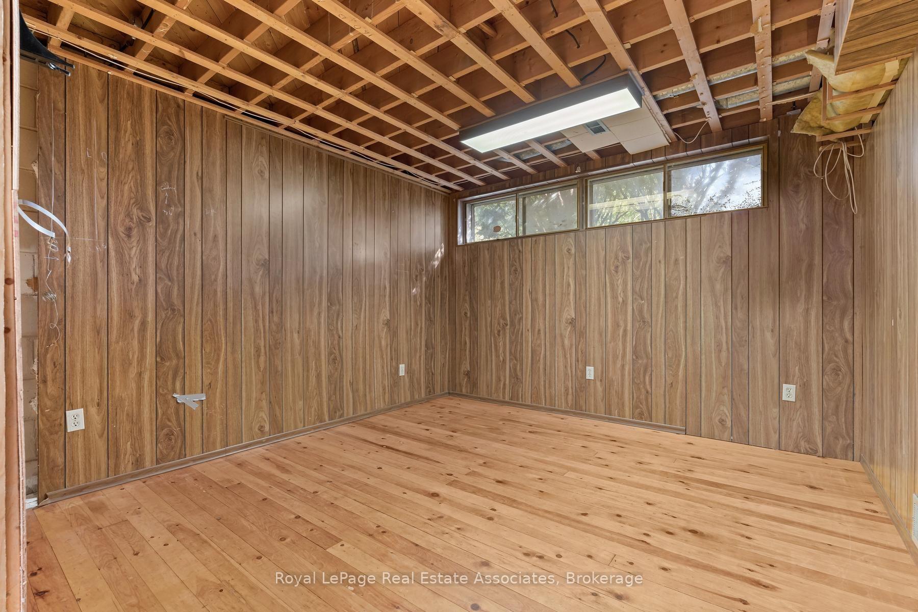 Photo 25 of 59 Alanmeade Crescent, Etobicoke, Islington-City Centre West — HOMEH