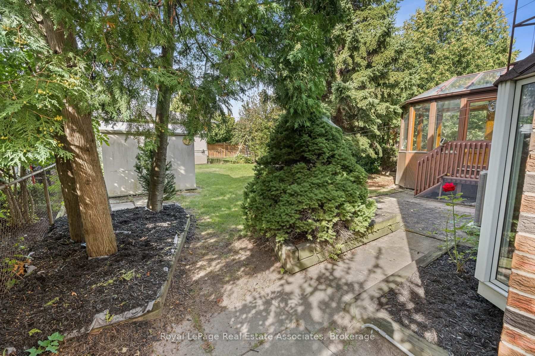 Photo 31 of 59 Alanmeade Crescent, Etobicoke, Islington-City Centre West — HOMEH