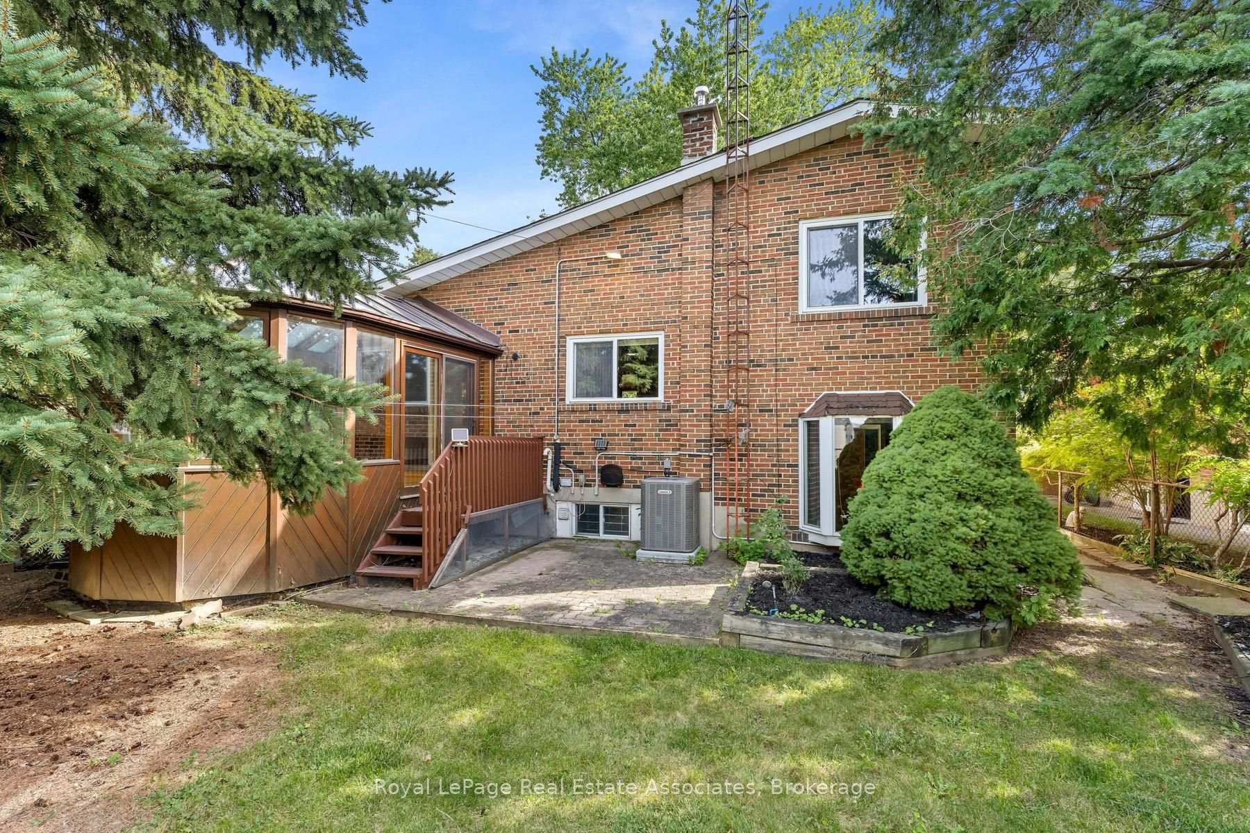 Photo 36 of 59 Alanmeade Crescent, Etobicoke, Islington-City Centre West — HOMEH