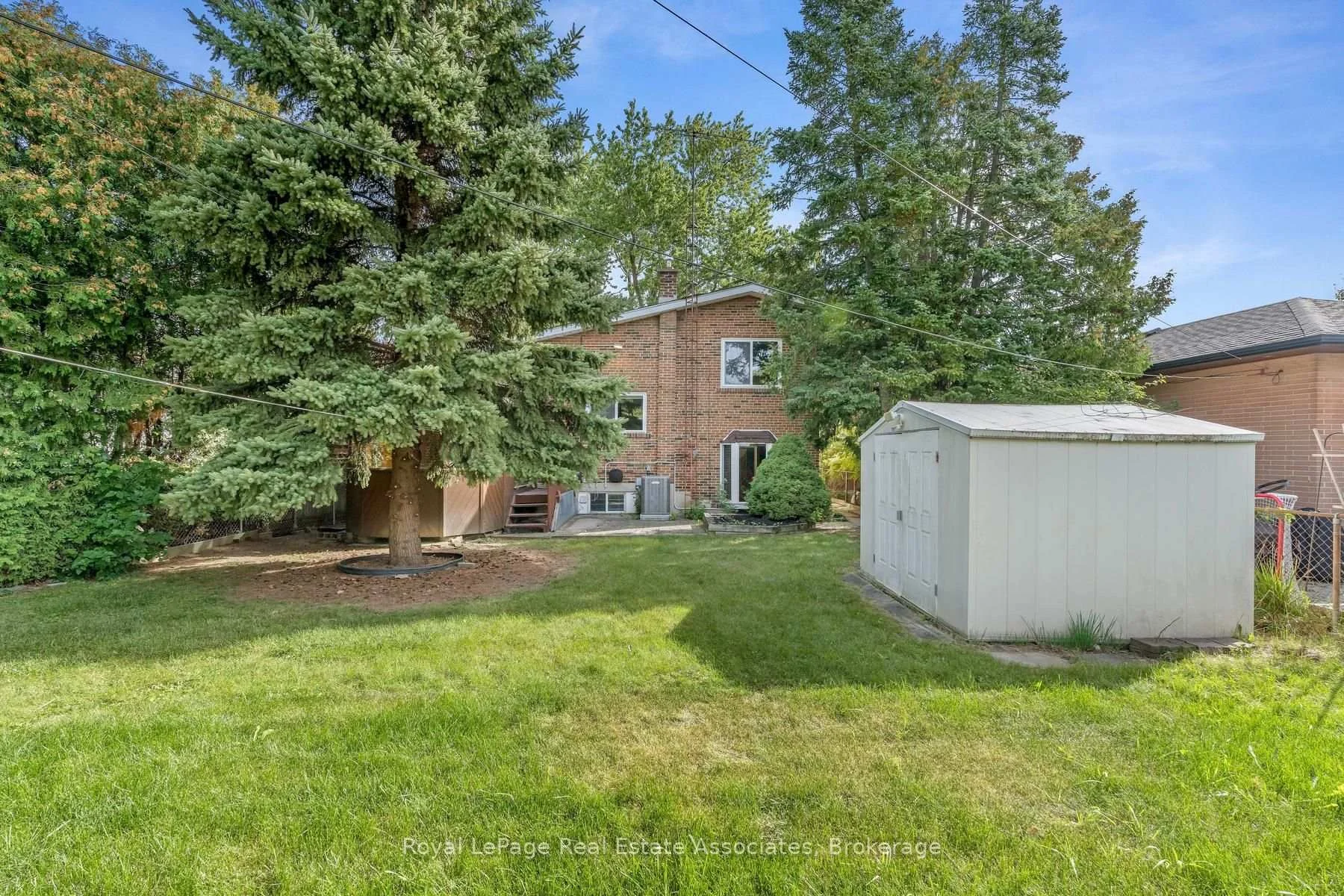 Photo 37 of 59 Alanmeade Crescent, Etobicoke, Islington-City Centre West — HOMEH