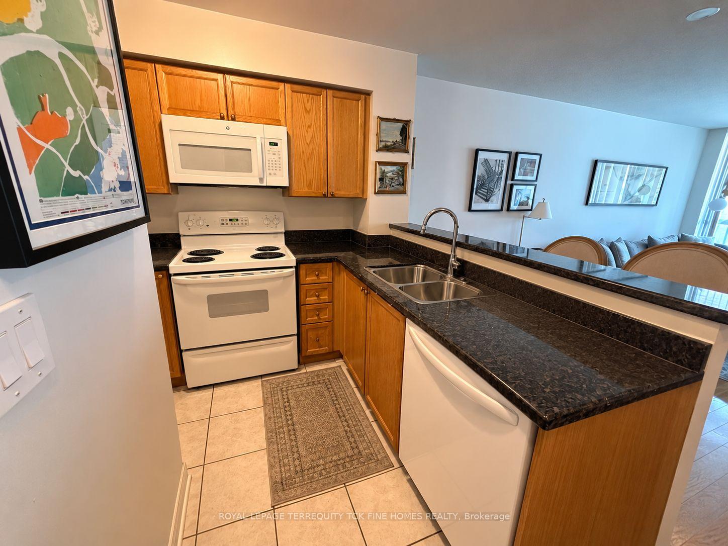 Photo 3 of Unit 446, 109 Front Street E, Toronto, Moss Park — HOMEH