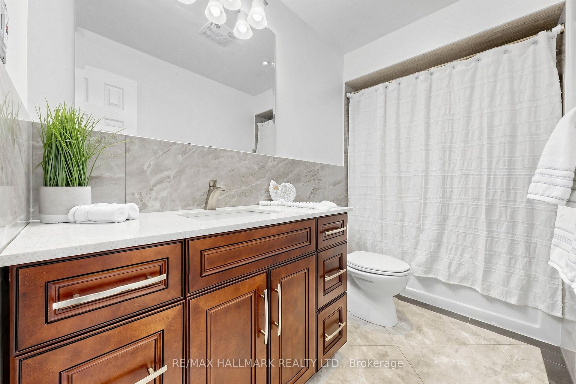 Photo 28 of 96B Laurel Avenue, Scarborough, Kennedy Park — HOMEH