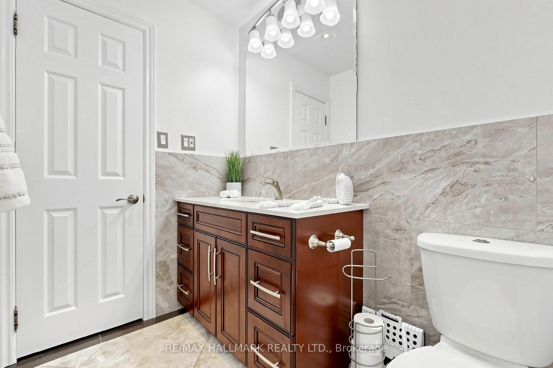 Photo 29 of 96B Laurel Avenue, Scarborough, Kennedy Park — HOMEH