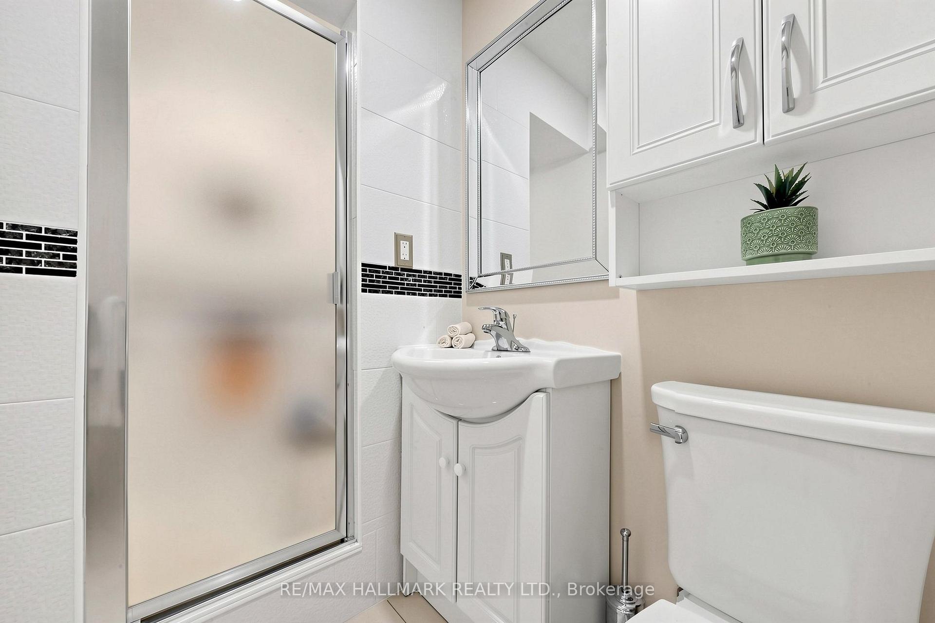 Photo 33 of 96B Laurel Avenue, Scarborough, Kennedy Park — HOMEH