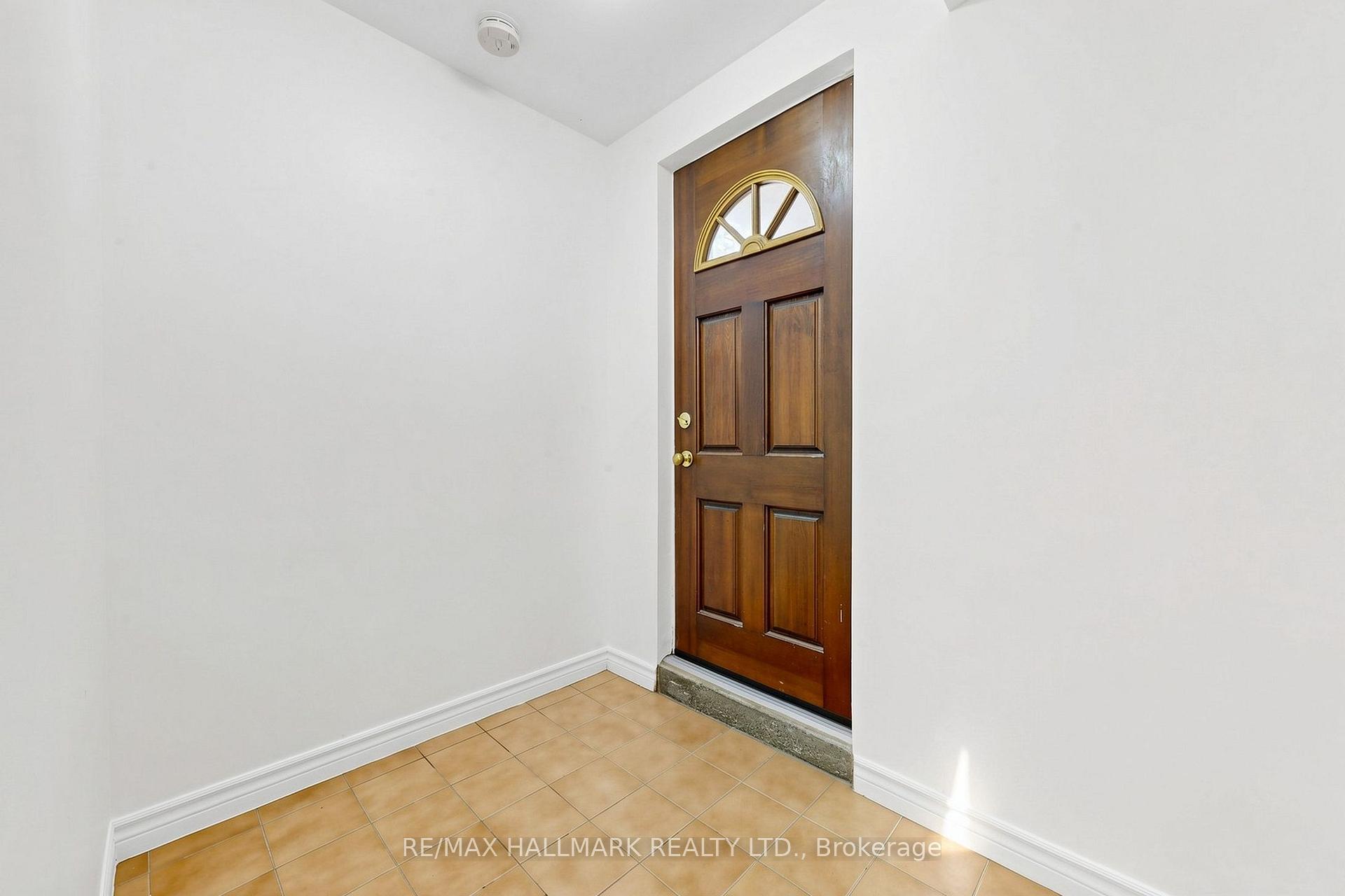 Photo 36 of 96B Laurel Avenue, Scarborough, Kennedy Park — HOMEH