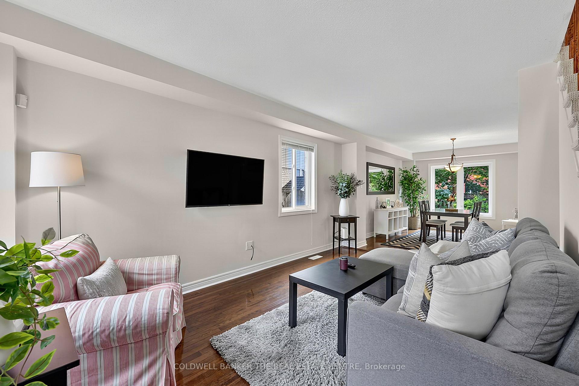 Photo 6 of 37 Rainbow Court, Georgina, Keswick South — HOMEH