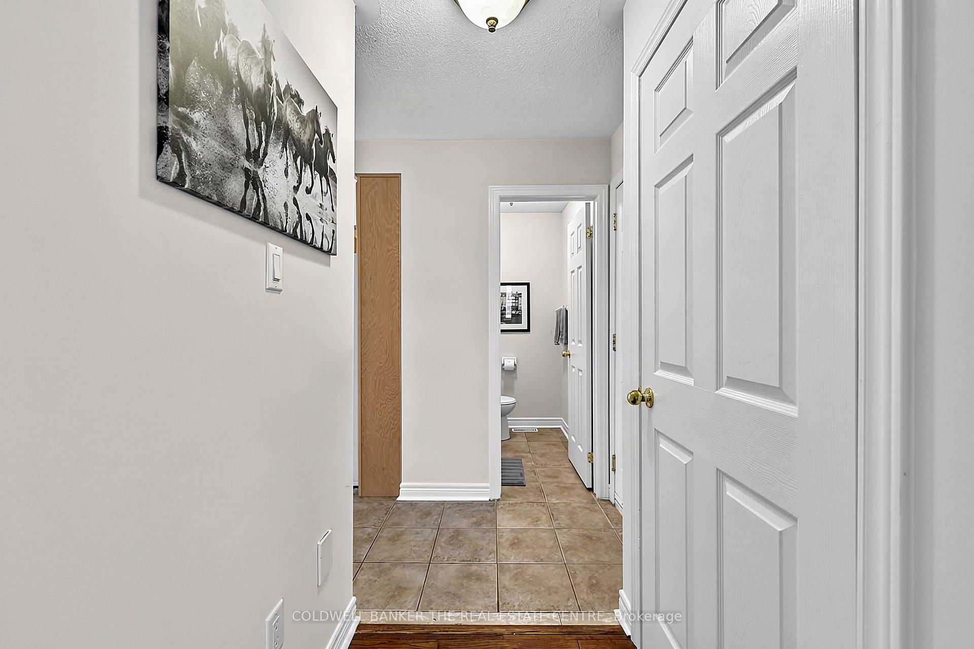 Photo 17 of 37 Rainbow Court, Georgina, Keswick South — HOMEH