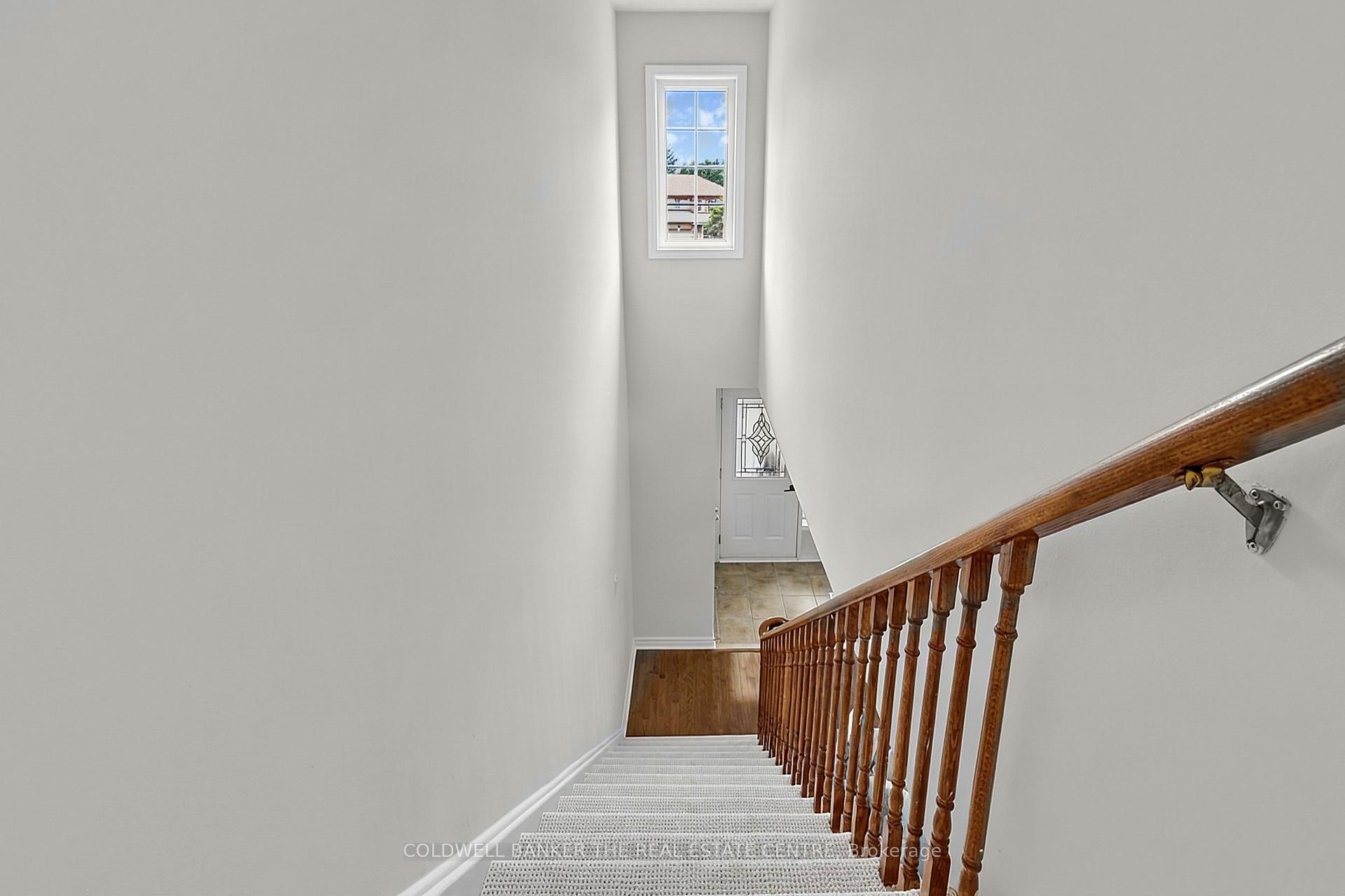 Photo 19 of 37 Rainbow Court, Georgina, Keswick South — HOMEH