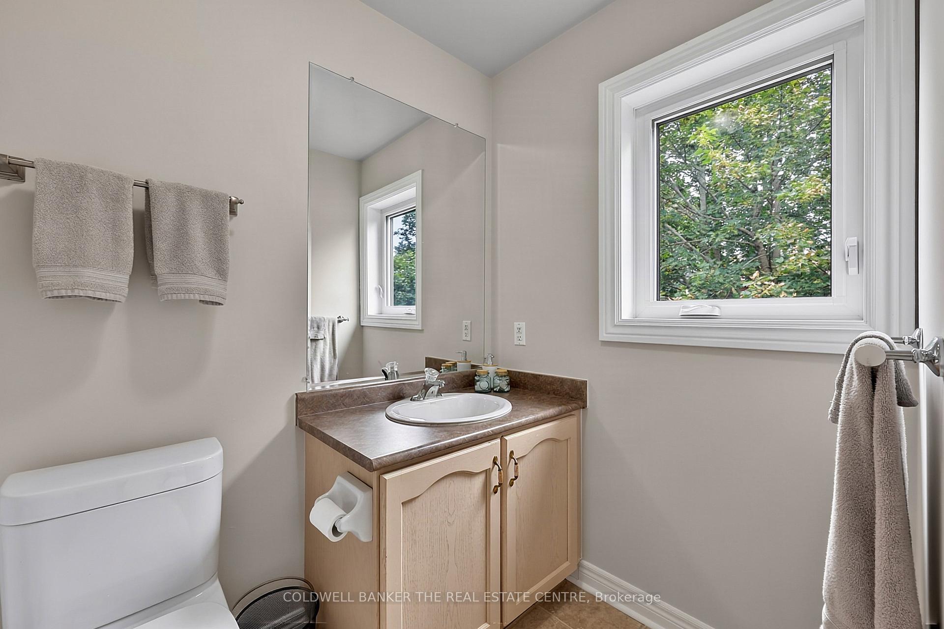 Photo 31 of 37 Rainbow Court, Georgina, Keswick South — HOMEH