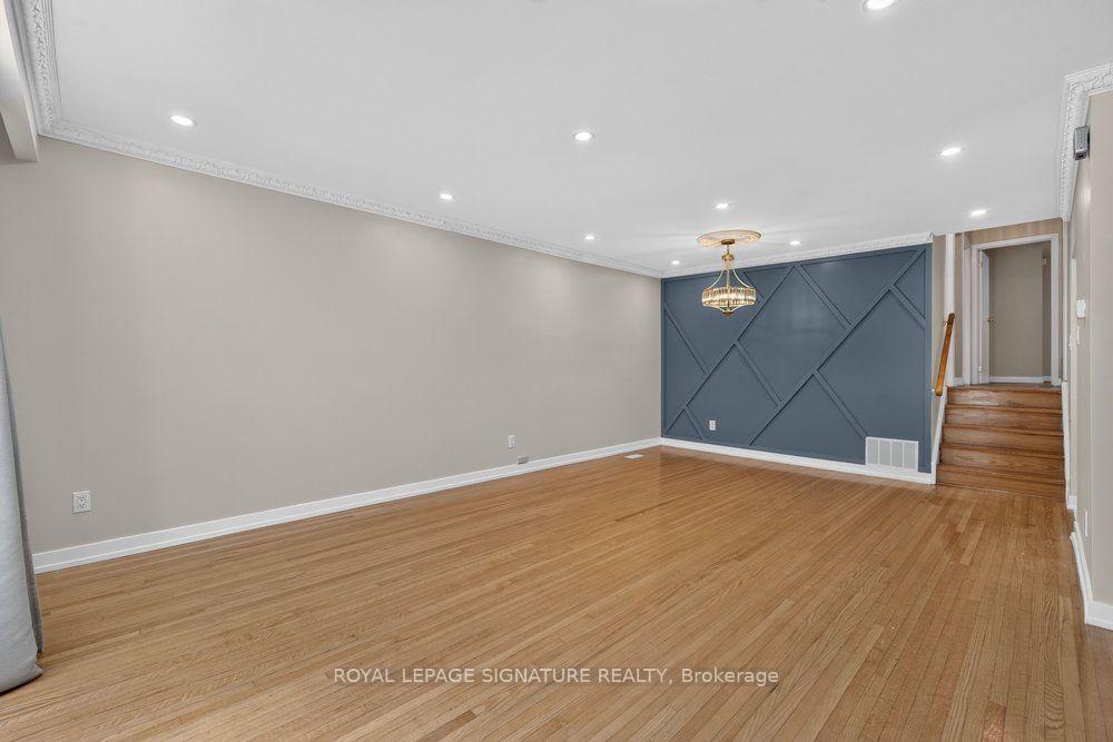 Photo 6 of 16 Earswick Drive, Scarborough, Guildwood — HOMEH