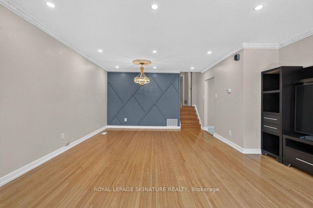 Photo 8 of 16 Earswick Drive, Scarborough, Guildwood — HOMEH