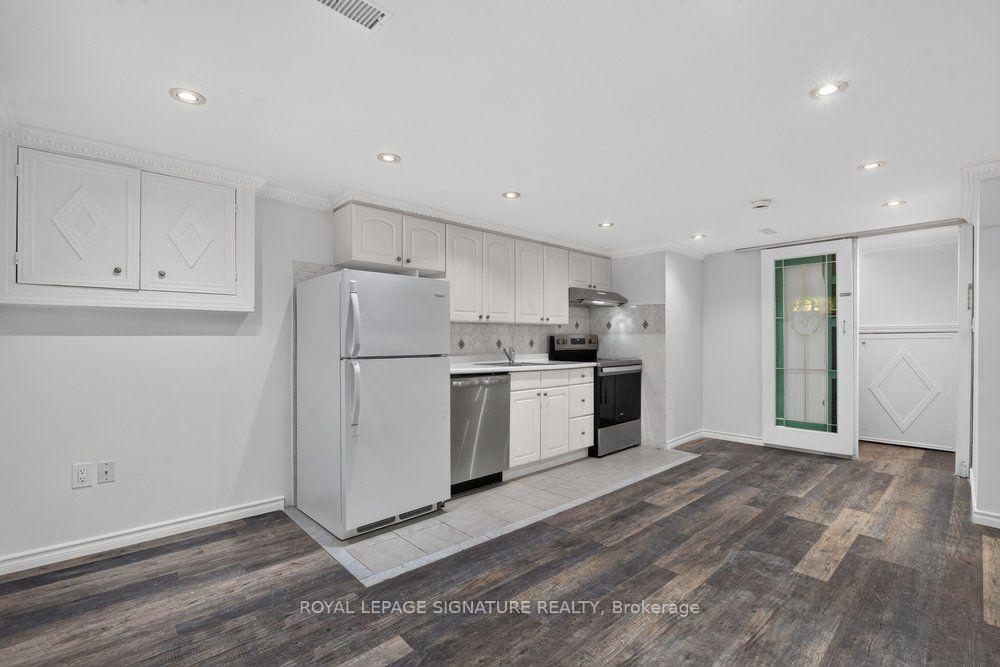 Photo 33 of 16 Earswick Drive, Scarborough, Guildwood — HOMEH