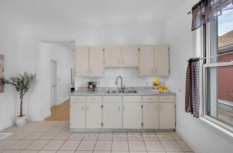 Photo 14 of 16 Ruth Street, Brantford, Eagle Place — HOMEH