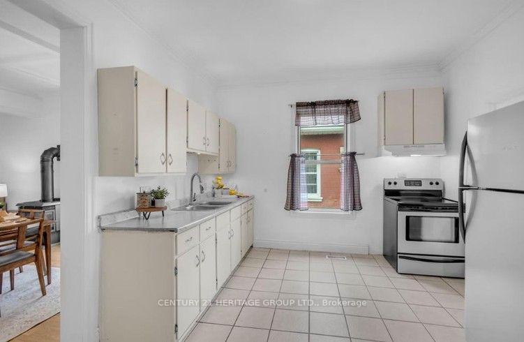 Photo 15 of 16 Ruth Street, Brantford, Eagle Place — HOMEH