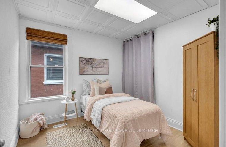 Photo 21 of 16 Ruth Street, Brantford, Eagle Place — HOMEH